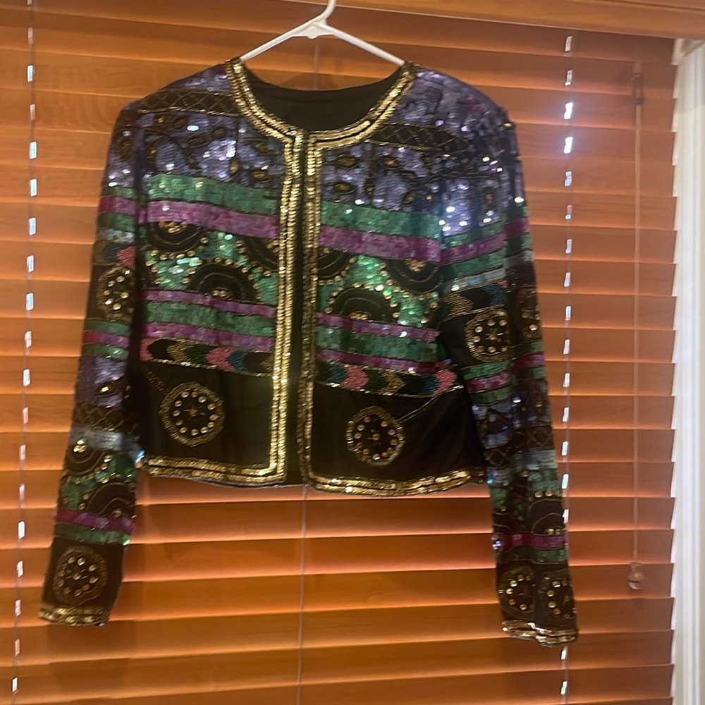 Bedazzled vintage beaded blazer waisted with padded shoulders no tags size S